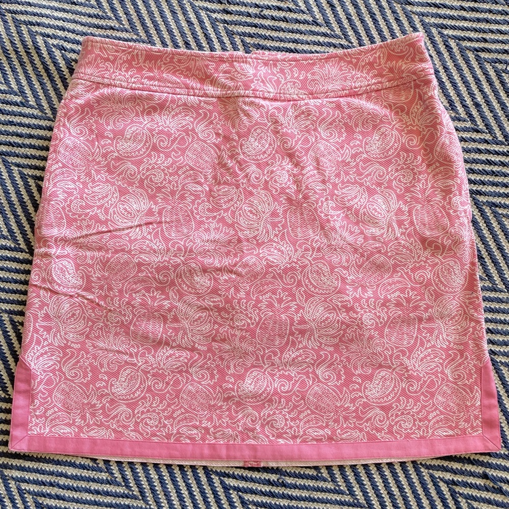 Vineyard Vines pink and white golf skirt with shorts size 10